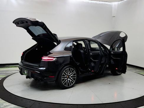 Used 2022 Porsche Macan GTS AWD/4WD image 11