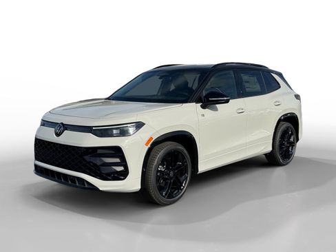 New 2026 Volkswagen Tiguan SE R-Line FWD image 1