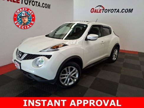 Used 2015 Nissan Juke SV AWD/4WD image 1