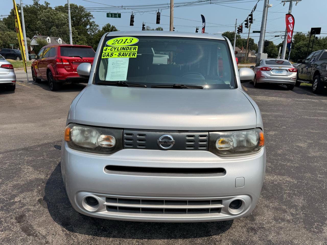 Used 2013 Nissan Cube 1.8 S w/ Interior Designer Pkg FWD image 2