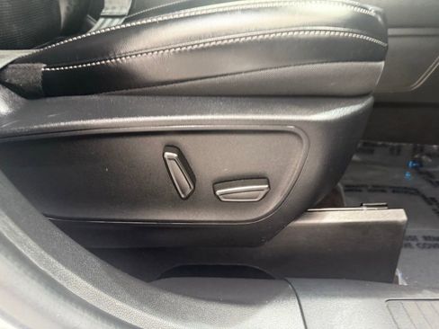 Used 2024 Ford Escape Platinum image 15