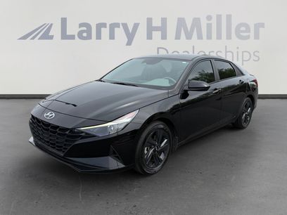 Certified 2022 Hyundai Elantra SEL