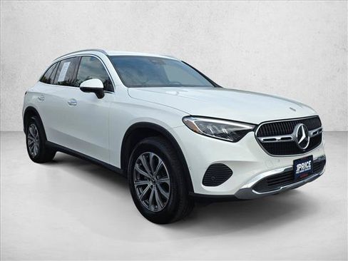 Used 2023 Mercedes-Benz GLC 300 image 3