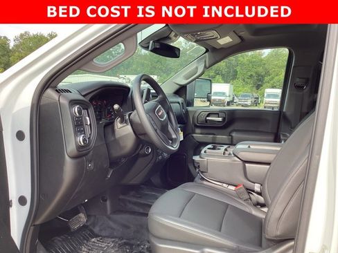 New 2025 GMC Sierra 2500 Pro w/ Convenience Package image 15