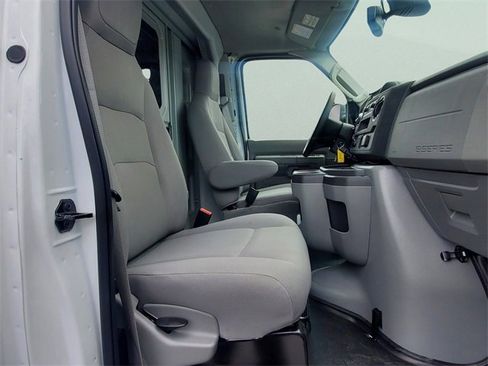 New 2026 Ford E-350 and Econoline 350 Super Duty w/ Power Equipment Group image 18