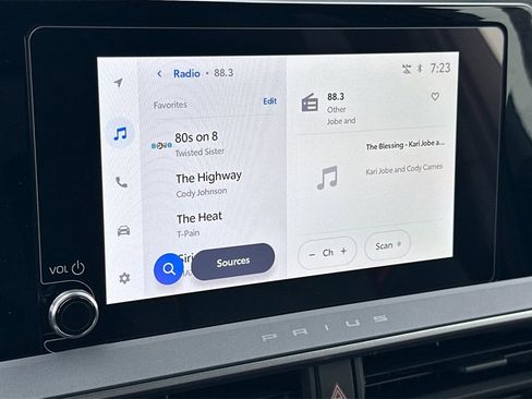New 2026 Toyota Prius SE image 18