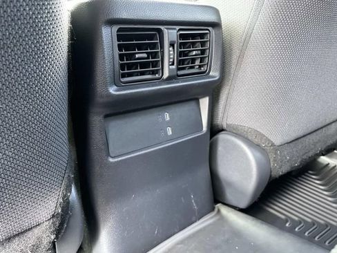 Used 2025 Toyota 4Runner SR5 AWD/4WD image 16
