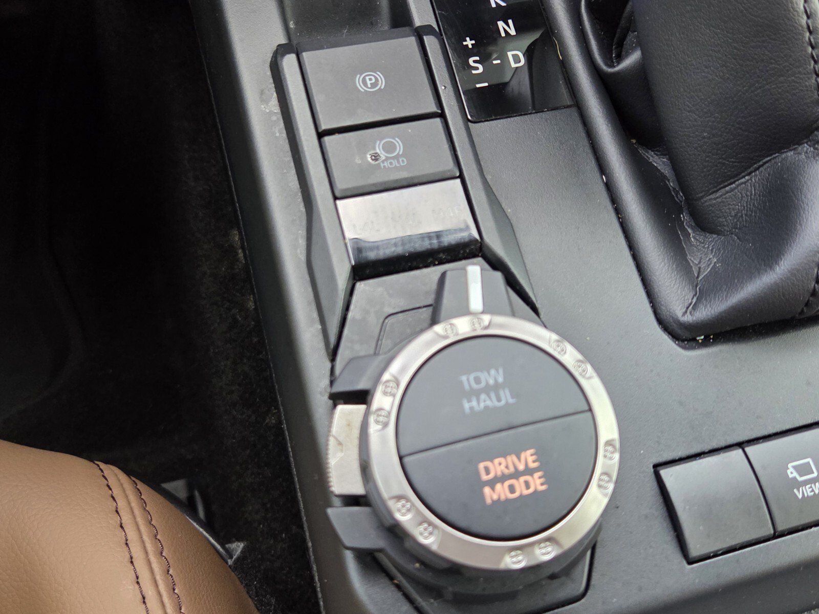 Certified 2025 Toyota 4Runner Limited AWD/4WD image 18