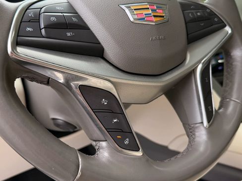 Used 2021 Cadillac XT5 Premium Luxury AWD/4WD image 22