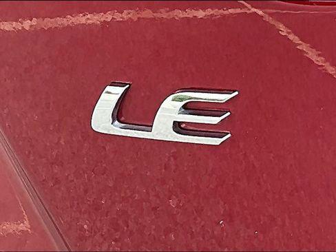 Used 2023 Toyota Corolla LE FWD image 10