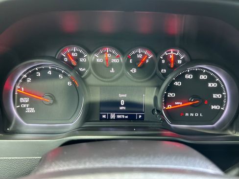 Used 2024 Chevrolet Silverado 1500 Custom w/ Turbomax Blackout Package AWD/4WD image 10
