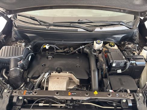 Used 2020 GMC Terrain SLT w/ Preferred Package image 2