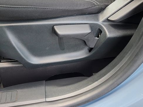 Certified 2025 Ford Escape Active AWD/4WD image 9