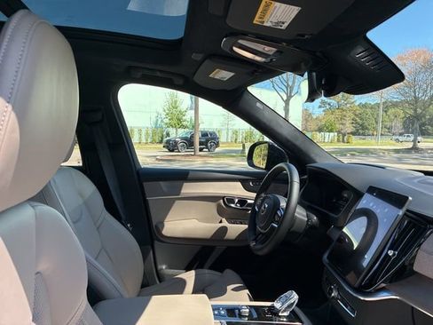 New 2026 Volvo XC90 B6 Ultra w/ Lounge Package AWD/4WD image 25