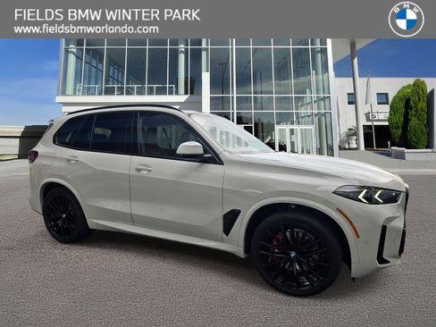 New 2026 BMW X5 xDrive40i w/ M Sport Package AWD/4WD image 1