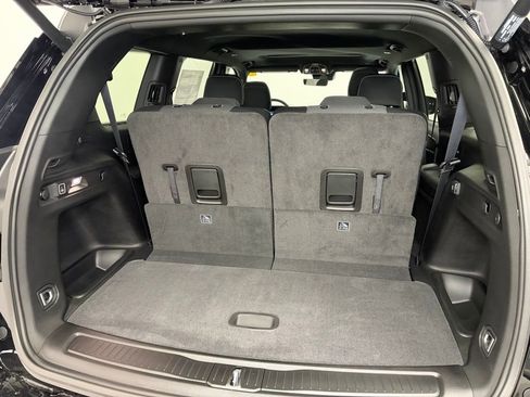 New 2026 Jeep Grand Cherokee L Laredo AWD/4WD image 8