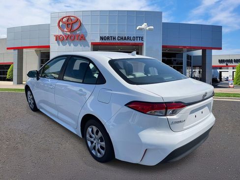 Used 2025 Toyota Corolla LE image 8