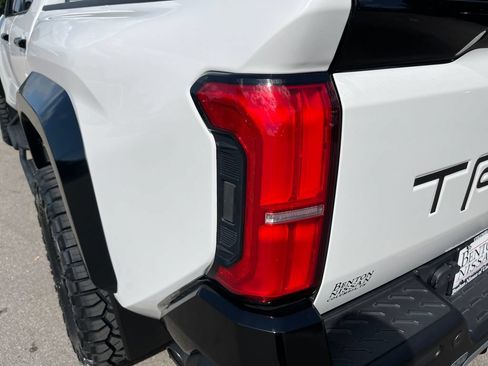 Used 2024 Toyota Tacoma TRD Pro AWD/4WD image 43