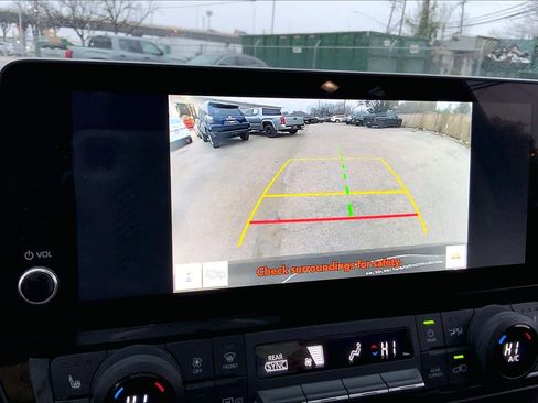 Used 2025 Toyota Grand Highlander FWD image 25