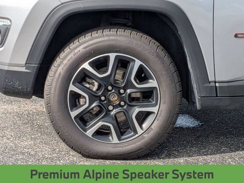 Used 2021 Jeep Compass Trailhawk w/ Sun and Sound Group AWD/4WD image 12
