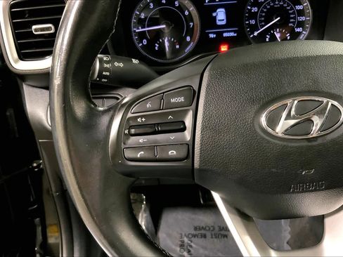 Used 2022 Hyundai Venue SEL FWD image 24
