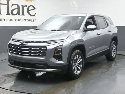 New 2026 Chevrolet Equinox LT w/ Convenience Package II FWD image 12
