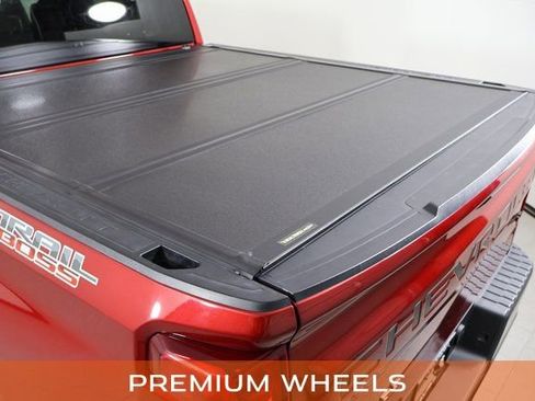 Used 2023 Chevrolet Silverado 1500 LT Trail Boss w/ LPO, Dark Essentials Package image 11