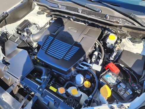 Used 2022 Subaru Forester Touring w/ Popular Package #2 image 9