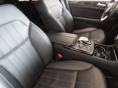 Used 2018 Mercedes-Benz GLE 350 4MATIC image 29