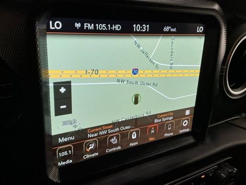 Used 2022 Jeep Wrangler Unlimited Sahara w/ Cold Weather Group AWD/4WD image 28