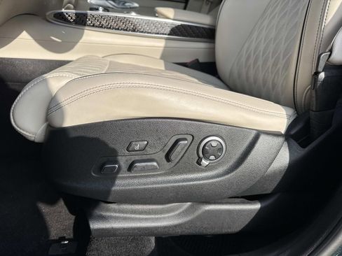 Used 2022 Genesis GV70 3.5T Sport w/ Sport Prestige Package image 17