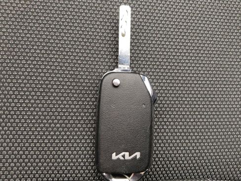 Used 2024 Kia Forte LXS w/ LXS Technology Package image 32