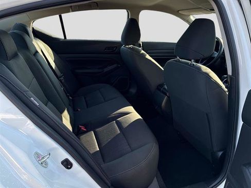 Certified 2024 Nissan Altima 2.5 S image 10