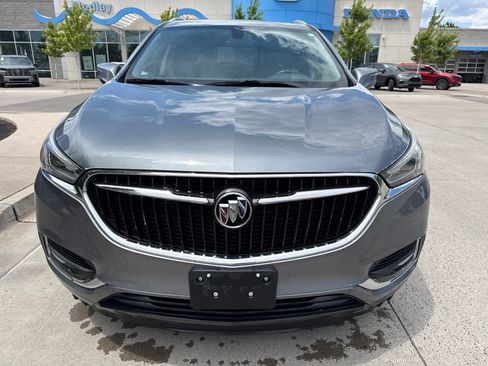 Used 2018 Buick Enclave Essence w/ Trailering Package AWD/4WD image 2