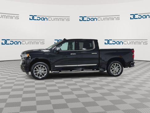 Used 2024 Chevrolet Silverado 1500 High Country w/ Technology Package AWD/4WD image 6