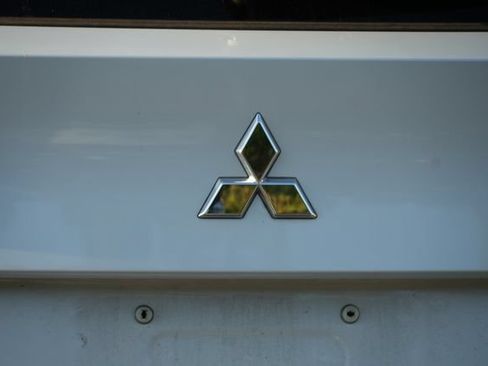 Used 2024 Mitsubishi Outlander SE FWD image 8