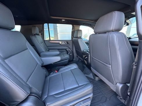 New 2026 GMC Yukon XL Denali w/ Sun & Power Step Package AWD/4WD image 28