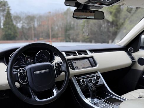 Used 2014 Land Rover Range Rover Sport HSE image 23