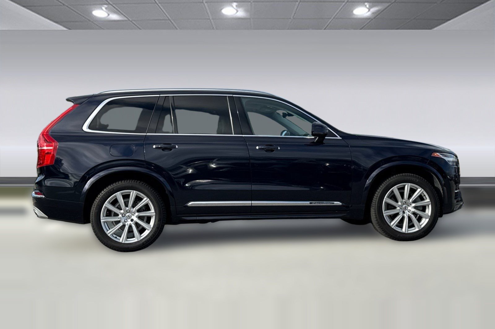 Used 2017 Volvo XC90 T6 Inscription w/ Vision Package AWD/4WD image 7