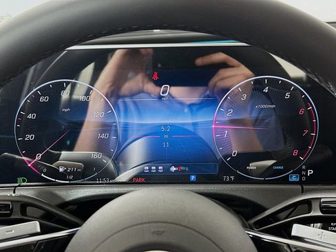 New 2025 Mercedes-Benz E 450 4MATIC Sedan image 12