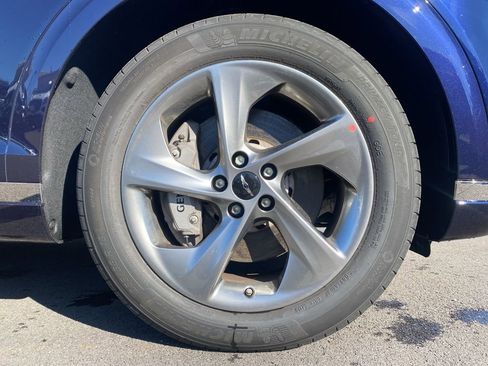New 2026 Genesis GV70 2.5T Select AWD/4WD image 5