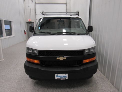 Used 2020 Chevrolet Express 2500 w/ Driver Convenience Package image 9