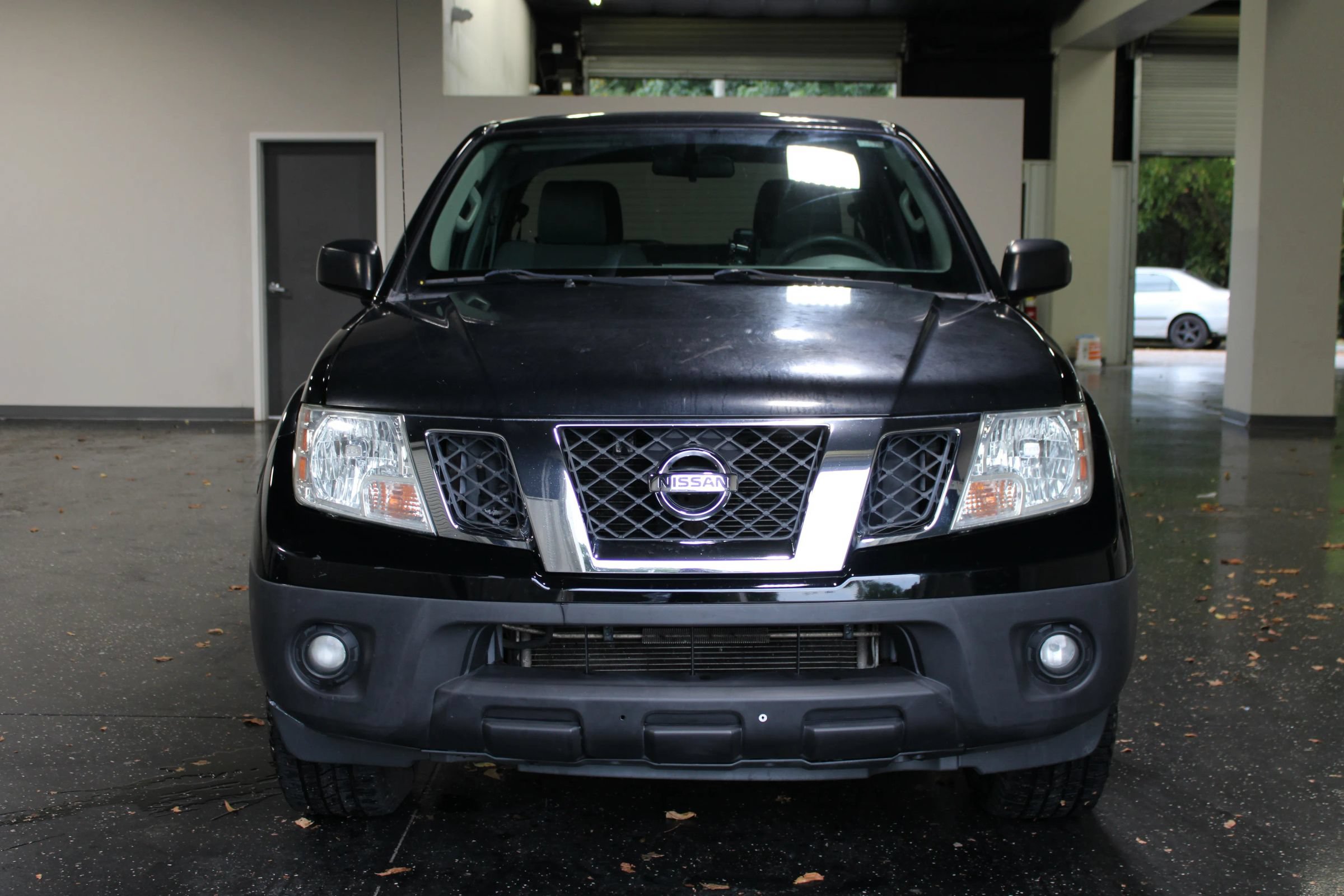 Used 2012 Nissan Frontier SV RWD image 8