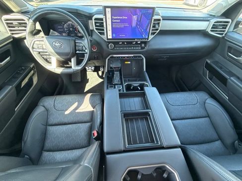 Used 2024 Toyota Tundra Limited AWD/4WD image 31