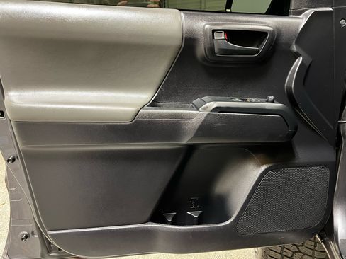 Used 2020 Toyota Tacoma SR image 13