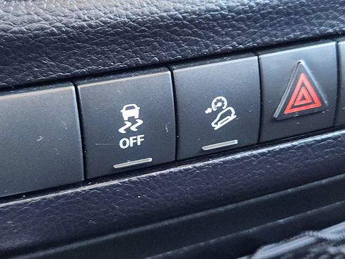 Used 2015 Jeep Wrangler Unlimited Sport w/ Quick Order Package 24S AWD/4WD image 26