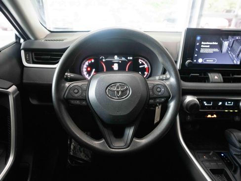 Used 2024 Toyota RAV4 LE FWD image 21