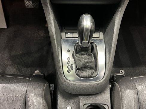 Used 2011 Volkswagen Jetta TDI image 35