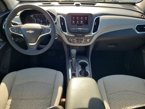 Used 2024 Chevrolet Equinox LT FWD image 11