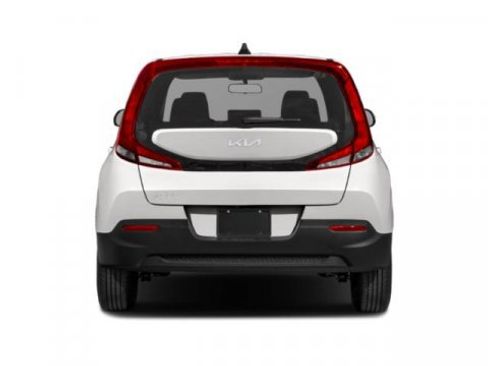 Certified 2022 Kia Soul LX w/ Technology Package FWD image 8